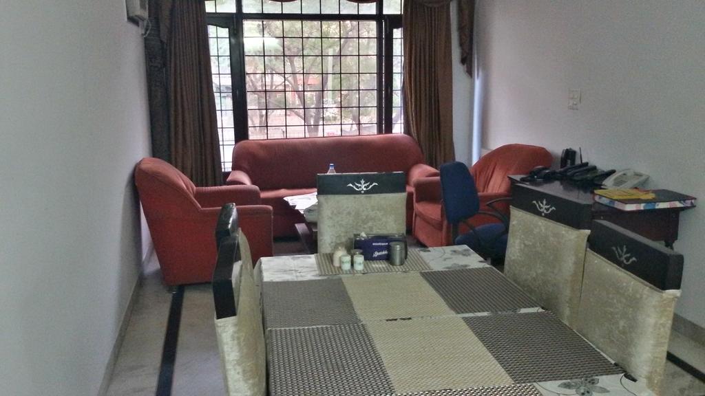 Jmd Residency Hotel New Delhi Room photo